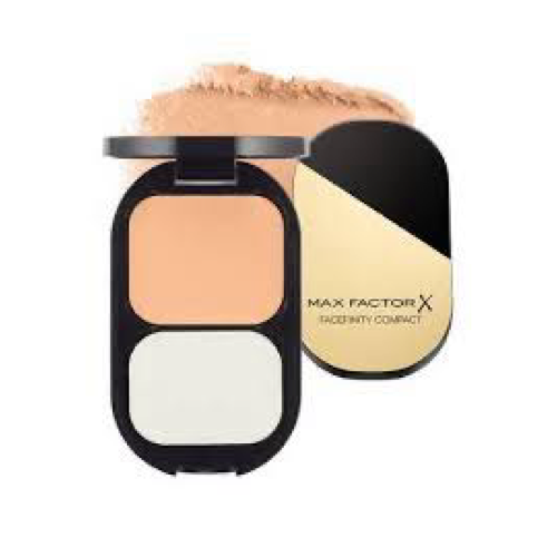 002 Max Factor cream and powder foundation for a glossy look