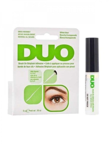 Duo green eyelash glue is transparent